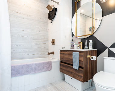 978 Kent Ave 11205 - Photo Thumbnail 1