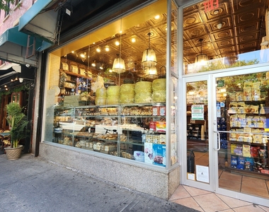 East 89th Street - Photo Thumbnail 3