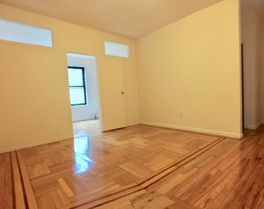 30 Dongan Place - Photo Thumbnail 2