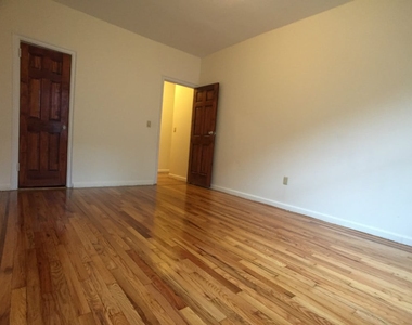 30 Dongan Place - Photo Thumbnail 5