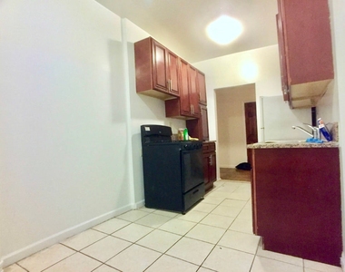 30 Dongan Place - Photo Thumbnail 8