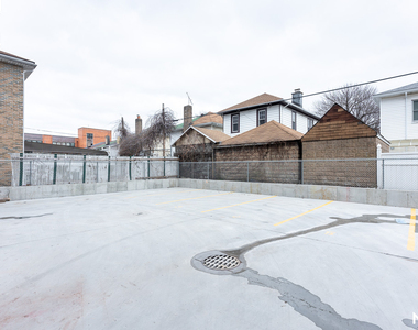 1629 Brooklyn Ave 11210 - Photo Thumbnail 16