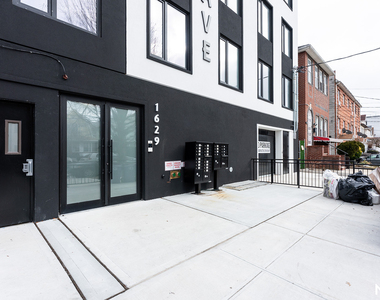 1629 Brooklyn Ave 11210 - Photo Thumbnail 18
