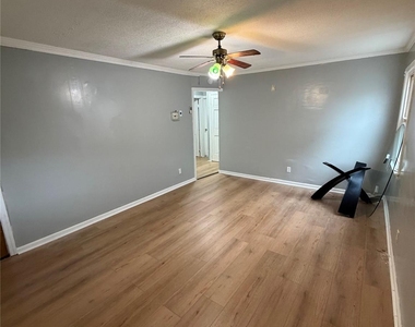 147-30 Huxley Street - Photo Thumbnail 10