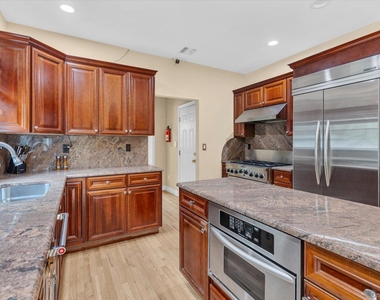 25 Pashen Place - Photo Thumbnail 7