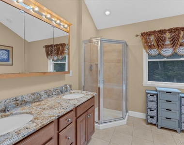 25 Pashen Place - Photo Thumbnail 13
