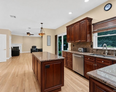 25 Pashen Place - Photo Thumbnail 8