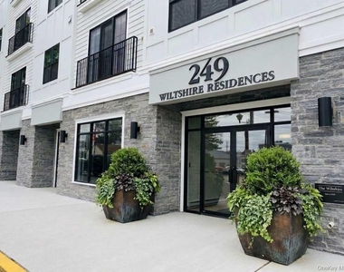 249 Drexel Avenue - Photo Thumbnail 1