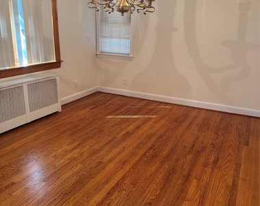 102 Hillside Park Drive - Photo Thumbnail 5