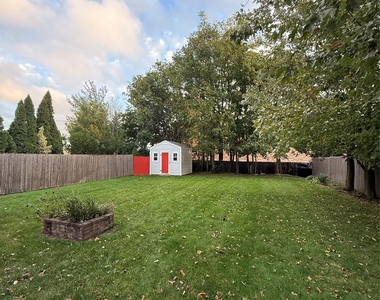 13 Gerald Avenue - Photo Thumbnail 23