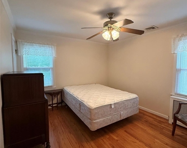 13 Gerald Avenue - Photo Thumbnail 10
