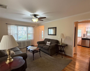 13 Gerald Avenue - Photo Thumbnail 2
