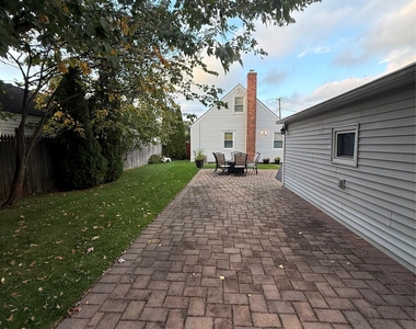 13 Gerald Avenue - Photo Thumbnail 25