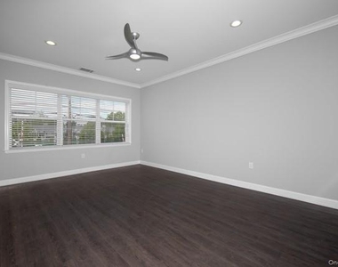 148 South Front Street - Photo Thumbnail 3