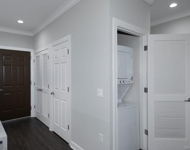 148 South Front Street - Photo Thumbnail 4