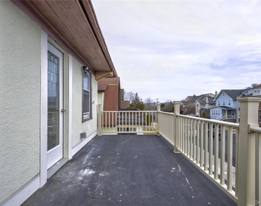439 W Walnut Street - Photo Thumbnail 17