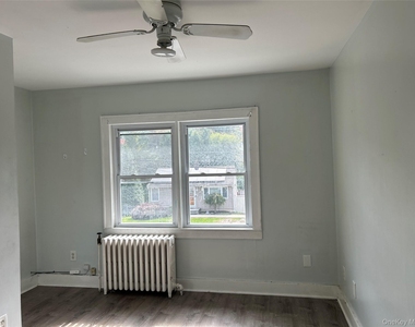 68 Ramapo Road - Photo Thumbnail 7