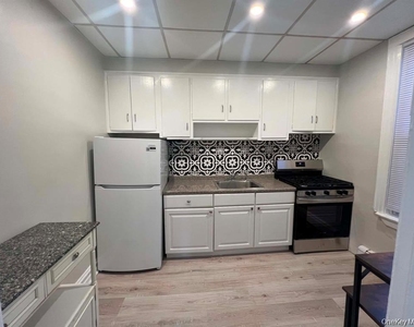 150 Tulip Avenue - Photo Thumbnail 1