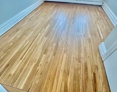 150 Tulip Avenue - Photo Thumbnail 3