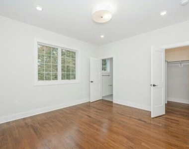 142 Maple Avenue - Photo Thumbnail 10