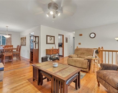 20 Capital Drive - Photo Thumbnail 2