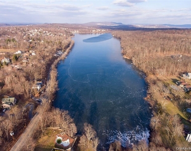 576 Lakes Road - Photo Thumbnail 16