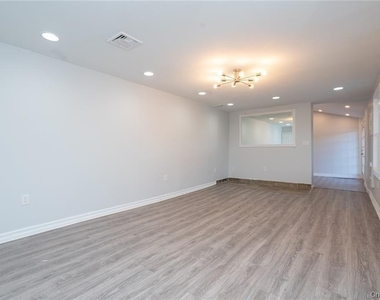 576 Lakes Road - Photo Thumbnail 6