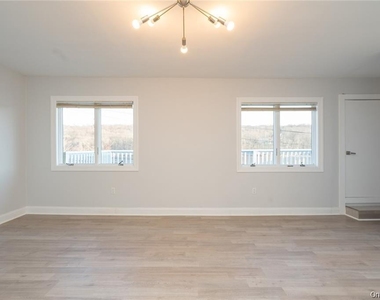 576 Lakes Road - Photo Thumbnail 7