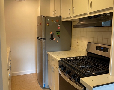 233 Artist Lake Drive - Photo Thumbnail 5