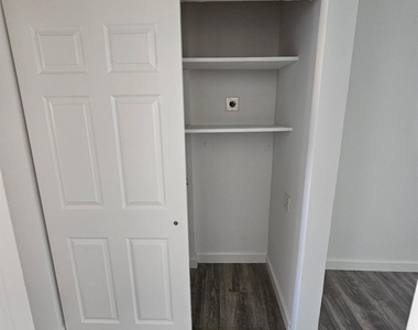 233 Artist Lake Drive - Photo Thumbnail 10