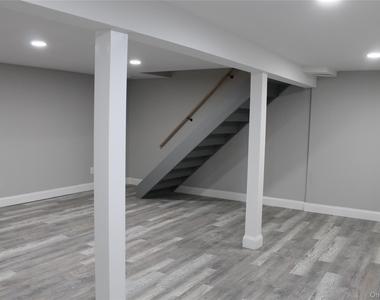 448 Terry Boulevard - Photo Thumbnail 15