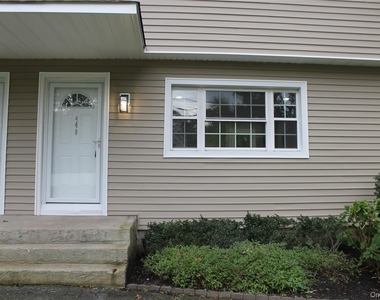 448 Terry Boulevard - Photo Thumbnail 1
