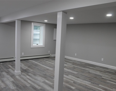 448 Terry Boulevard - Photo Thumbnail 16
