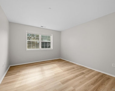 10-12 Chestnut Street - Photo Thumbnail 23