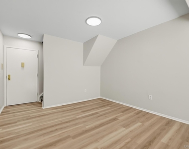 10-12 Chestnut Street - Photo Thumbnail 7