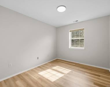 10-12 Chestnut Street - Photo Thumbnail 21