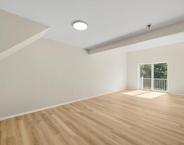 10-12 Chestnut Street - Photo Thumbnail 11