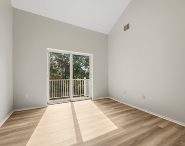 10-12 Chestnut Street - Photo Thumbnail 13