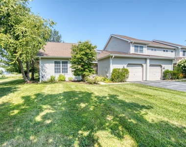 208 Cinnamon Circle - Photo Thumbnail 1