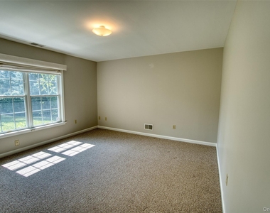 208 Cinnamon Circle - Photo Thumbnail 20