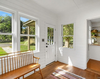 115 Larchdale Avenue - Photo Thumbnail 4