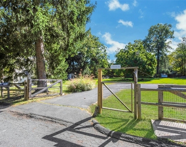 115 Larchdale Avenue - Photo Thumbnail 22