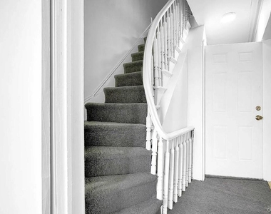 3-08 26th Avenue - Photo Thumbnail 10