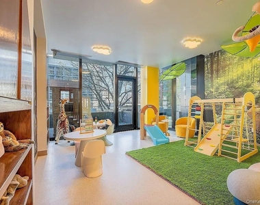 4530 Pearson Street - Photo Thumbnail 14