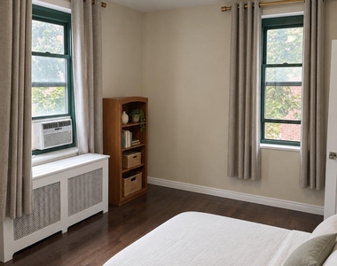 34-21 78th Street - Photo Thumbnail 4