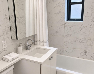 34-21 78th Street - Photo Thumbnail 7
