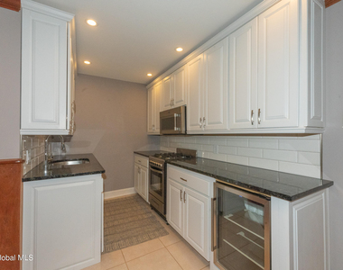 59 Union Avenue - Photo Thumbnail 14