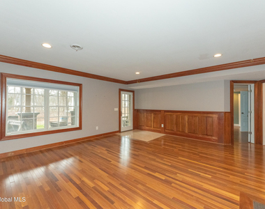 59 Union Avenue - Photo Thumbnail 12