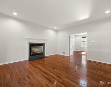 31 Sheffield Drive - Photo Thumbnail 7