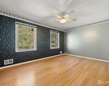 31 Sheffield Drive - Photo Thumbnail 35